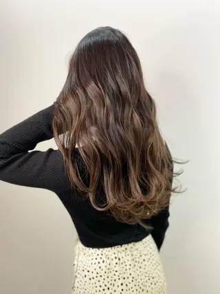 ロング カラー レイヤーカット 赤み消し　店長/大和のヘアスタイル