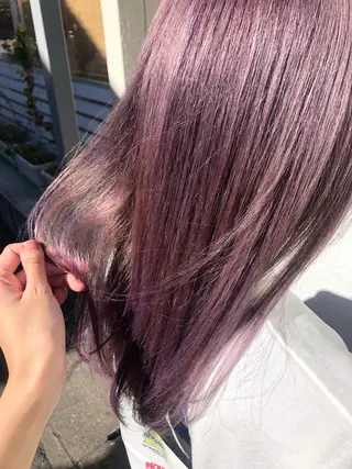 ロング カラー インナーカラー 推し ブリーチ 髪質改善のヘアスタイル