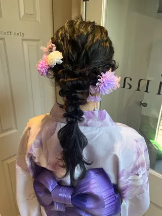 セミロング ヘアアレンジ ERENA💚 ヘアアレンジのヘアスタイル