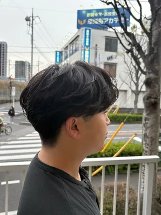 パーマ メンズ ナルミ ケイスケのヘアスタイル
