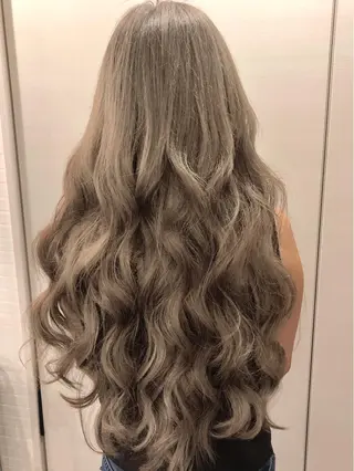 ロング 100%高級人毛使用 LANIUMEDAのヘアスタイル