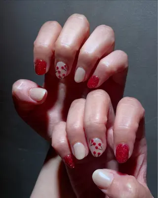 ネイル Rika🌼 シンプル•マグネットのネイルデザイン
