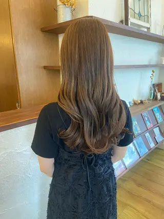 ロング カラー 靏 美咲のヘアスタイル