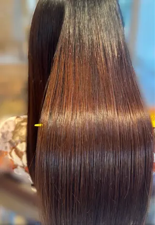 ロング 藤井 夕佳のヘアスタイル