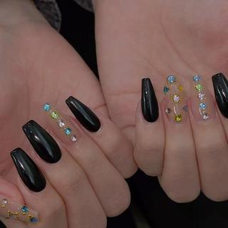 ネイル Queens テイのネイルデザイン
