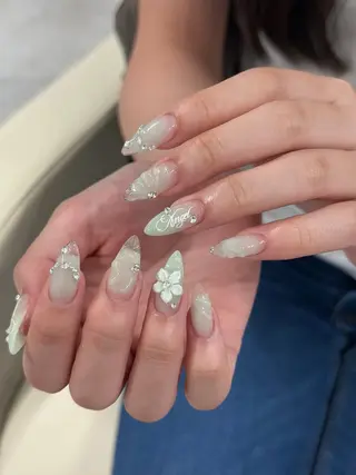 ネイル Eli Muse 新宿ネイルのネイルデザイン