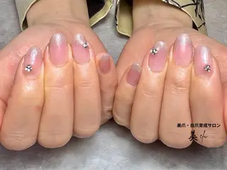 ネイル 美爪・自爪育成サロン 美elu(ビエル)のネイルデザイン