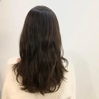 ロング カラー arisa .のヘアスタイル