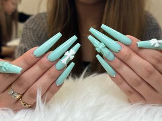 ネイル Lisa Nail Salonのネイルデザイン