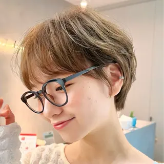 ショート レイヤー/ショート/ 透明感/銀座/れんのヘアスタイル