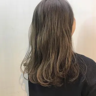 セミロング ボブ♡柔らかいカラー 實松栞理のヘアスタイル