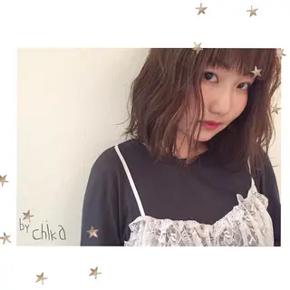 ミディアム 市川 千夏のヘアスタイル
