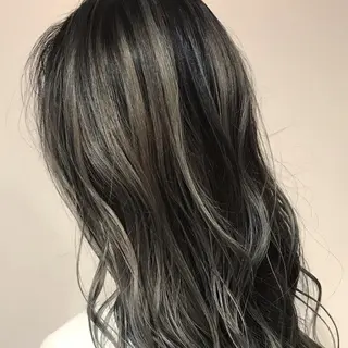 セミロング カラー 髪質改善カラー韓国風 レイヤーtudaのヘアスタイル