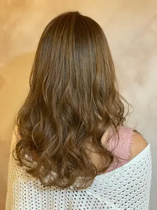 ミディアム siki. 石渡のヘアスタイル
