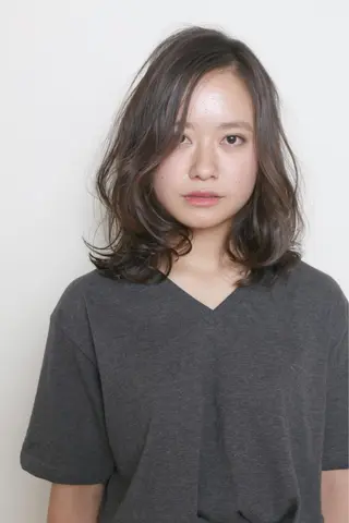 セミロング 出川 隆洋のヘアスタイル