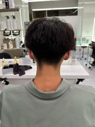 ショート カラー パーマ メンズ メンズパーマ特化 TAIGAのヘアスタイル