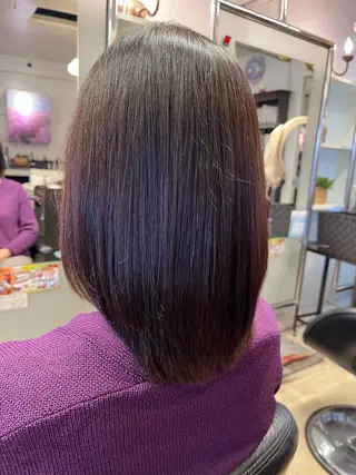 ミディアム 矢崎 身江子のヘアスタイル