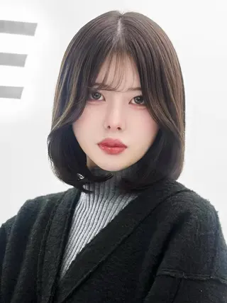 ミディアム カラー ヘアアレンジ 縮毛矯正🤍 盛れるボブ/ひかりのヘアスタイル