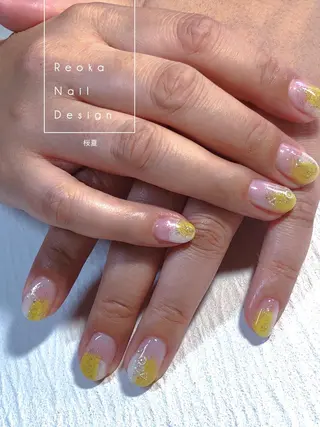 ミディアム ネイル Blowe ニュアンスのネイルデザイン