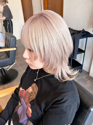 ミディアム カラー 井手 孔介のヘアスタイル