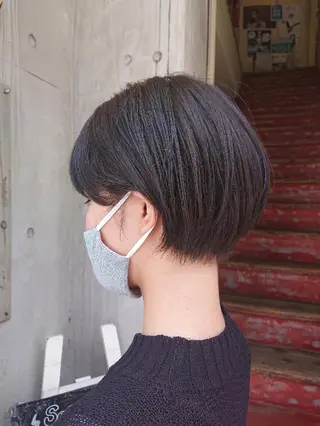 ショート カラー 「sumi」 AMIのヘアスタイル