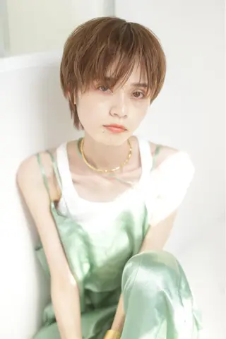 マツエク・マツパ 谷 なづきのヘアスタイル