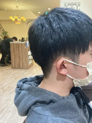 ショート メンズ 佐藤 睦月のヘアスタイル