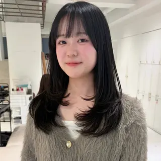 セミロング haruko🎀⌇ レイヤーカットのヘアスタイル