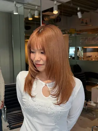 ロング カラー 喜友名 ウララのヘアスタイル