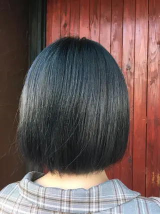 ミディアム カラー plaatje 義見のヘアスタイル
