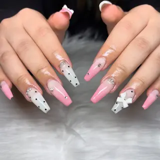 ネイル 𝑗𝑢𝑛𝑛𝑎 𝑛𝑎𝑖𝑙のネイルデザイン