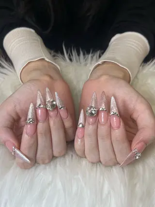 ネイル NiJi Nailsのネイルデザイン