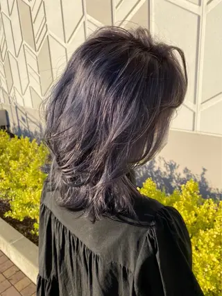 ミディアム 小西 美帆のヘアスタイル