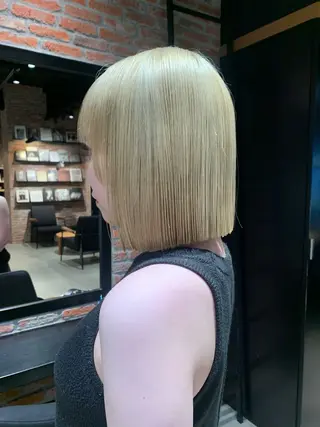 ミディアム 藤田 明輝のヘアスタイル