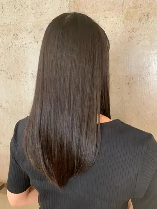 ロング 鳥越 彩乃のヘアスタイル