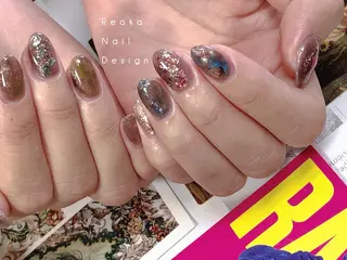 ミディアム ネイル Blowe ニュアンスのネイルデザイン