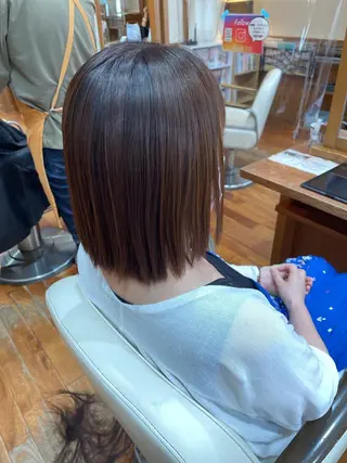 ミディアム 岩井 佑城のヘアスタイル