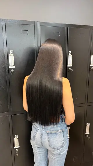 ロング 古川 千歳のヘアスタイル