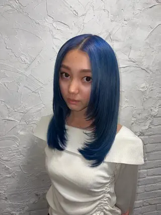 ロング デザインカラー🌈 メイク💄ヒカリ🌟のヘアスタイル