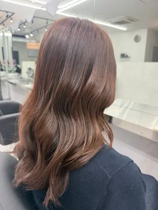 ロング カラー 青塚 心優のヘアスタイル
