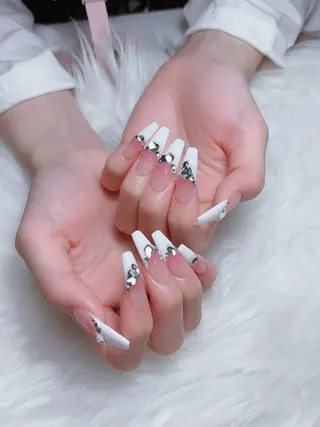 ネイル W·mai nail 関内のネイルデザイン