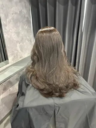 カラー nameless miichiのヘアスタイル