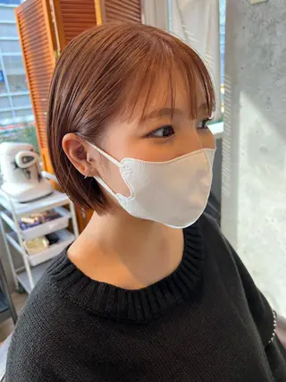 ショート カラー ヘアアレンジ サナ🌱 切りっぱなしボブのヘアスタイル