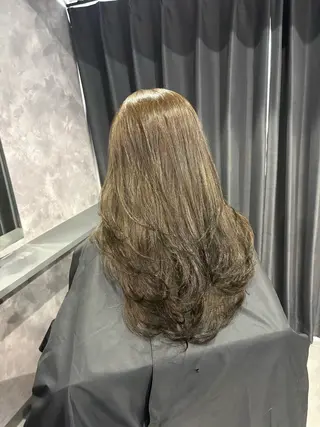 カラー nameless miichiのヘアスタイル
