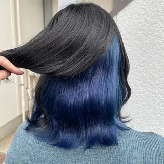 ミディアム インナーカラー 推し ブリーチ 髪質改善のヘアスタイル