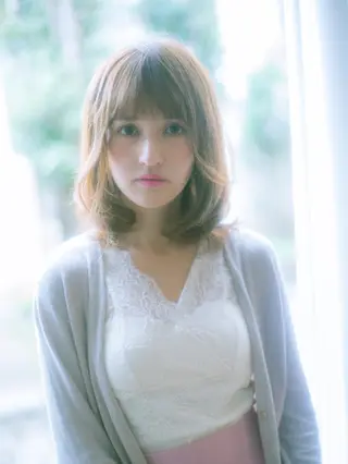 ミディアム カラー ヘアアレンジ 【公式】amble luxe池袋東口🩷のヘアスタイル