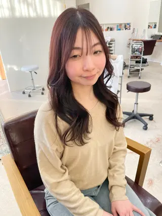 ロング 鈴木 梨瑚のヘアスタイル
