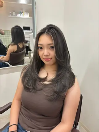 セミロング カラー hachiyama rinaのヘアスタイル