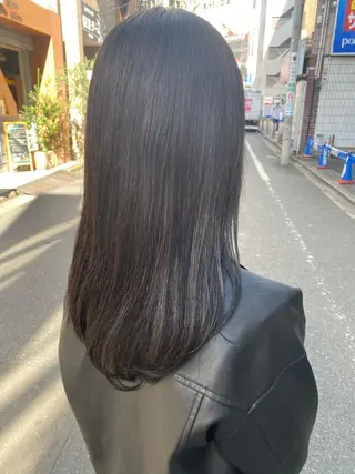 ロング カラー 🐩透明感ミルクティ ーピンクニイナ🐩のヘアスタイル