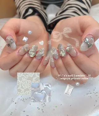 ネイル e’s nail Lumièreのネイルデザイン